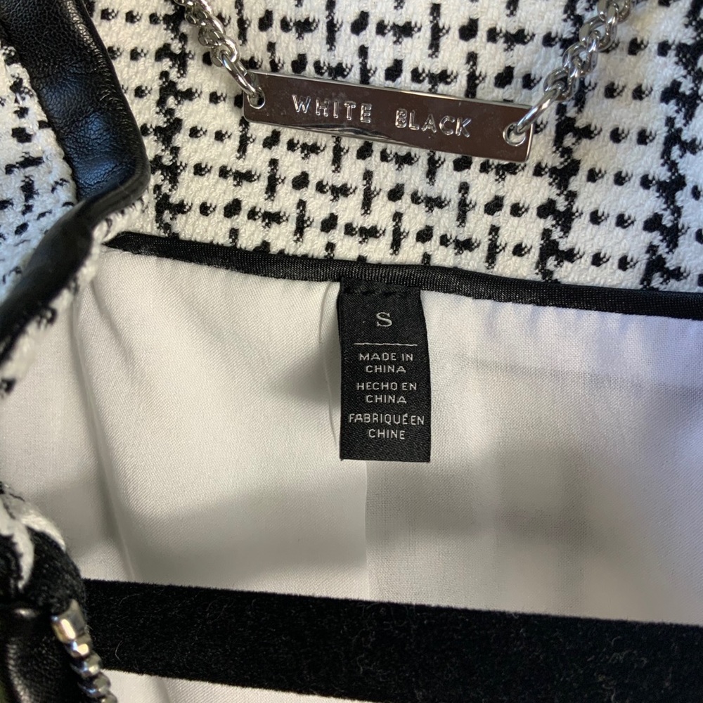 White house black market jacket - Picture 7 of 8